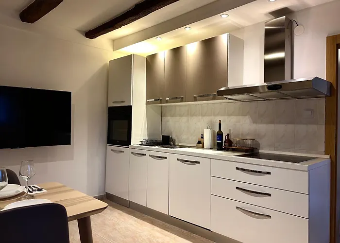 Olivetree Apartamento Kaštel Novi