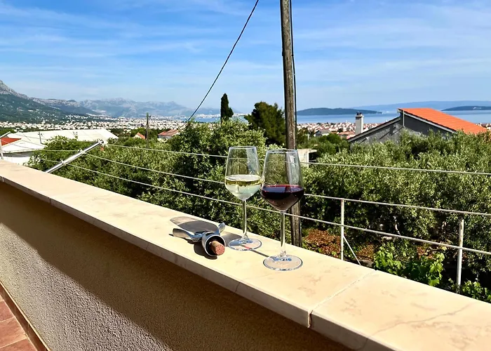 Olivetree Kaštel Novi