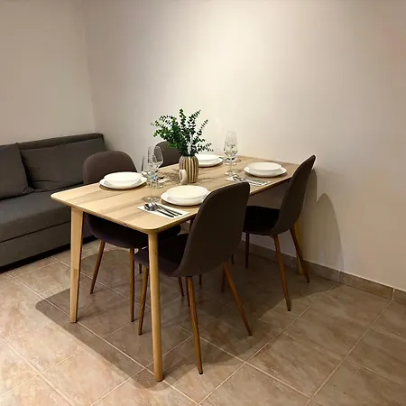 Appartement Olivetree Kaštel Novi
